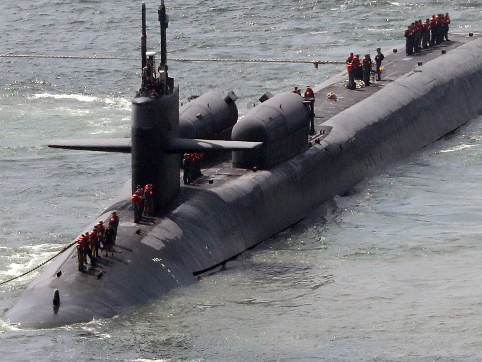 美俄亥俄号核潜艇驶入釜山海军基地 美俄亥俄号核潜艇驶入釜山海军基地