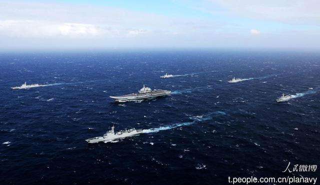 航空母舰辽宁号现身南中国海 航空母舰辽宁号现身南中国海