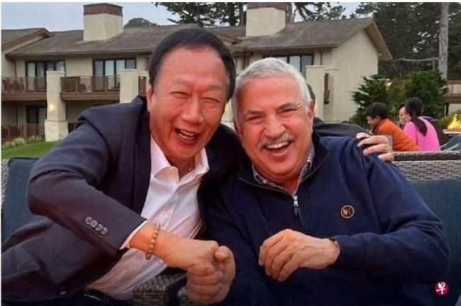 台湾鸿海创办人郭台铭 台湾鸿海创办人郭台铭